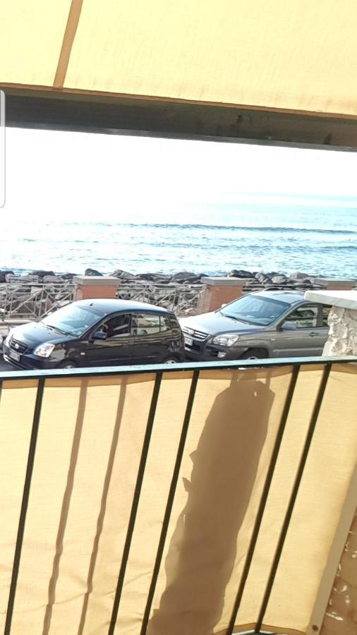 Hotel Taromy ナポリ エクステリア 写真